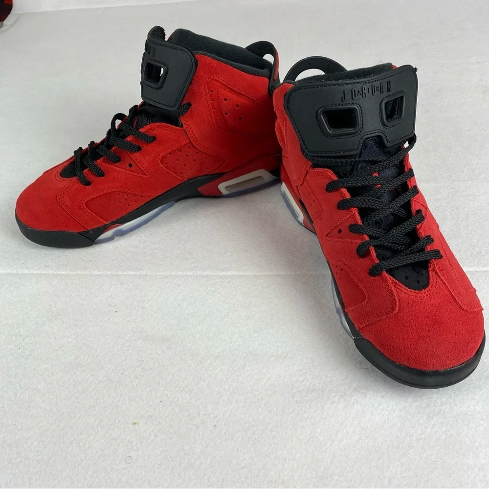 Jordan bold red